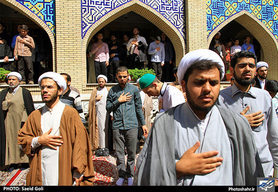 گزارش تصویری | تجمع علما و طلاب حوزه های علمیه مشهد در اعتراض به حکم اعدام شیخ نمر | عکاس : سعید گلی