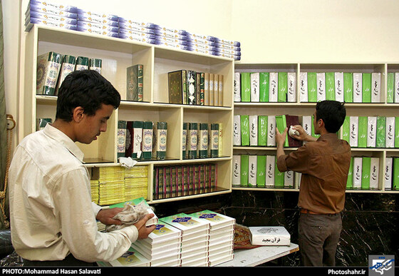 گزارش تصویری | آیین غبارروبی مساجد در استقبال از ماه مبارک رمضان در مشهد | عکس : محمد حسن صلواتی| شهرآرا