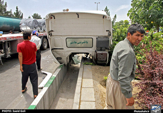 گزراش تصویری | تصادف دو دستگاه کامیون در بزرگ راه غدیر مشهد | عکس : سعید گلی | شهرآرا