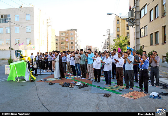 گزارش تصویری| نماز عید فطر در خیابان های شهر مشهد | عکس:نیما نجف زاده /شهرآرا