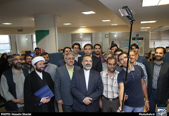 گزارش تصویری | بازدید استاندار خراسان رضوی از روزنامه شهرآرا |عکس: حسین شریعت / شهرآرا