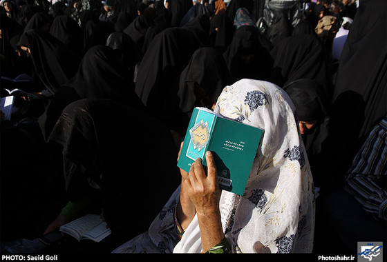 گزارش تصویری  | مراسم معنوی دعای عرفه در حرم رضوی | عکس : سعید گلی /شهرآرا