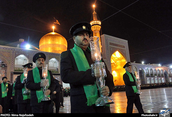 گزارش تصویری | مراسم خطبه خوانی شب عاشورا در حرم مطهر رضوی  | عکس ها : نیما نجف زاده - حسین شریعت / شهرآرا
