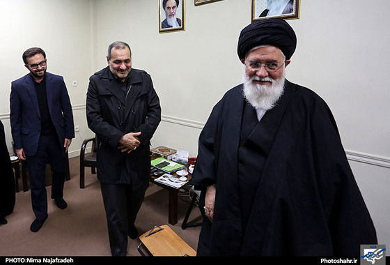 دیدار خانواده های شهید همدانی،تهرانی مقدم و احمدی روشن با امام جمعه مشهد