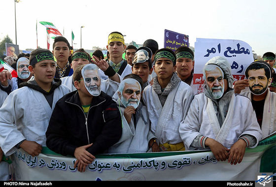 گزارش تصویری | راهپیمایی روز 13 آبان در مشهد | عکس : نیما نجف زاده /شهرآرا