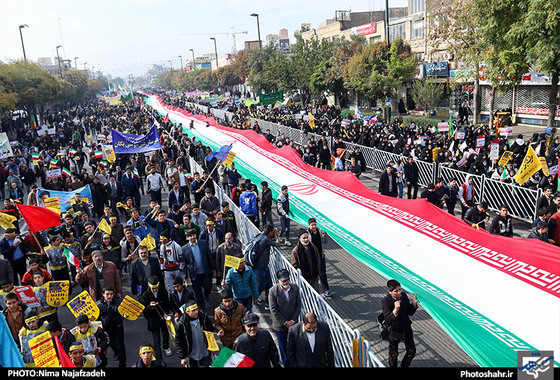 گزارش تصویری | راهپیمایی روز 13 آبان در مشهد | عکس : نیما نجف زاده /شهرآرا