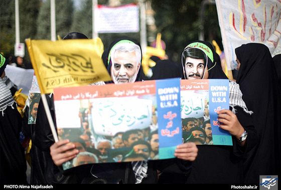 گزارش تصویری | راهپیمایی روز 13 آبان در مشهد | عکس : نیما نجف زاده /شهرآرا