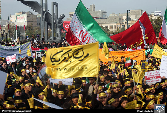 گزارش تصویری | راهپیمایی روز 13 آبان در مشهد | عکس : نیما نجف زاده /شهرآرا
