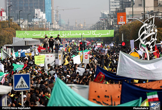 گزارش تصویری | راهپیمایی روز 13 آبان در مشهد | عکس : نیما نجف زاده /شهرآرا