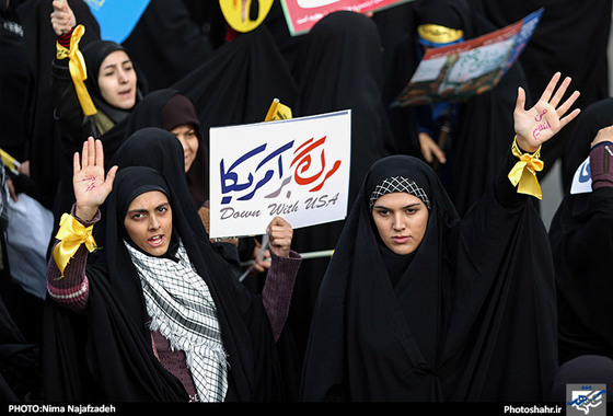 گزارش تصویری | راهپیمایی روز 13 آبان در مشهد | عکس : نیما نجف زاده /شهرآرا