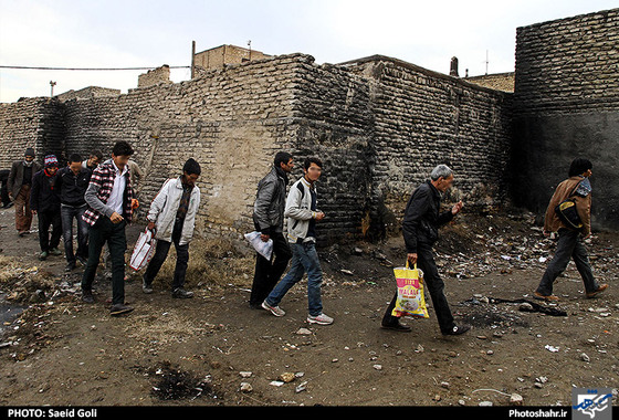 گزارش تصویری | جمع آوری معتادان پر خطر در مشهد | عکس : سعید گلی / شهرآرا