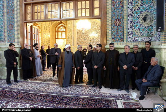 گزارش تصویری | مراسم بزرگداشت آیت‌الله طبسی در حرم رضوی | عکس : نیما نجف زاده /شهرآرا