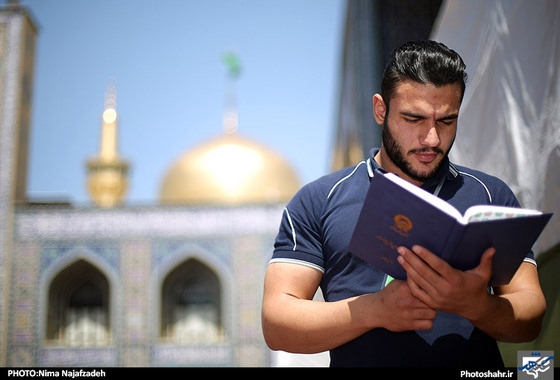 گزارش تصویری | آغاز مراسم معنوی اعتکاف در حرم رضوی | عکس : نیما نجف زاده /شهرآرا