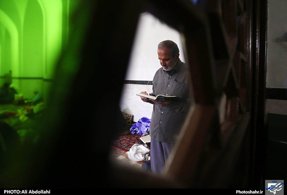 گزارش تصویری | آخرین روز مراسم معنوی اعتکاف در حرم رضوی | عکس : علی عبداللهی  /شهرآرا