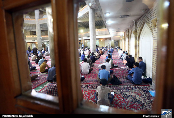 گزارش تصویری | آزمون ورودی حوزه علمیه خراسان | عکس : نیما نجف زاده / شهرآرا