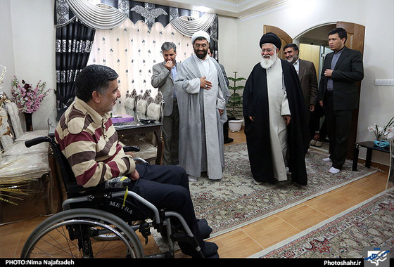 گزارش تصویری | دیدار آیت الله علم الهدی با خانواده جانبازان | عکاس : نیمانجف زاده /شهرآرا