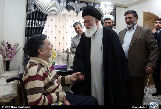 گزارش تصویری | دیدار آیت الله علم الهدی با خانواده جانبازان | عکاس : نیمانجف زاده /شهرآرا