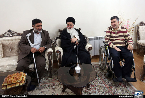 گزارش تصویری | دیدار آیت الله علم الهدی با خانواده جانبازان | عکاس : نیمانجف زاده /شهرآرا