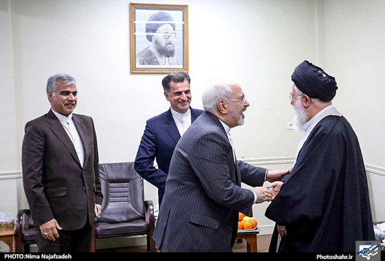 گزارش تصویری | دیدار محمد جواد ظریف با آیت الله علم الهدی | عکاس : نیما نجف زاده /شهرآرا