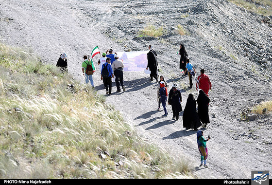 گزارش تصویری همایش کوهپیمایی خانوادگی در کوهستان پارک خورشید عکاس نیما نجف زاده شهرآرا