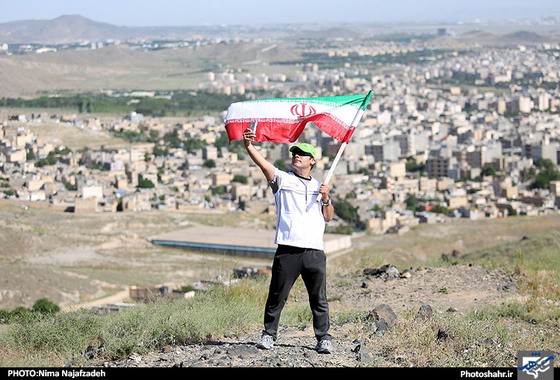 گزارش تصویری همایش کوهپیمایی خانوادگی در کوهستان پارک خورشید عکاس نیما نجف زاده شهرآرا