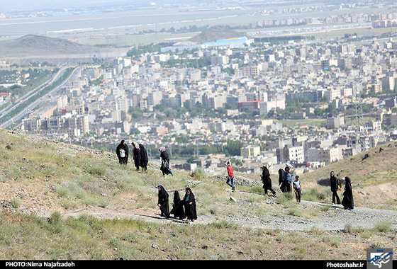 گزارش تصویری همایش کوهپیمایی خانوادگی در کوهستان پارک خورشید عکاس نیما نجف زاده شهرآرا