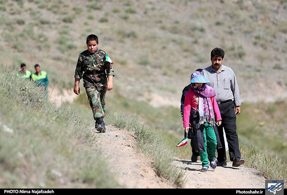 گزارش تصویری همایش کوهپیمایی خانوادگی در کوهستان پارک خورشید عکاس نیما نجف زاده شهرآرا