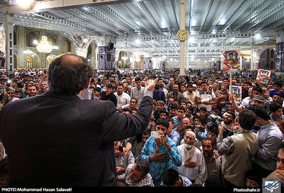 گزارش تصویری| تشییع پیکر دو شهید مدافع حرم در مشهد  | عکاس : محمد حسن صلواتی /شهرآرا