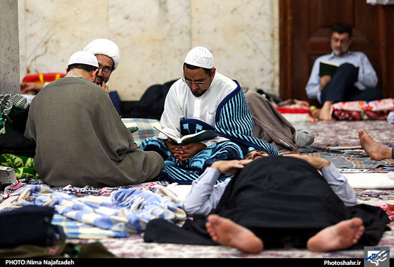 گزارش تصویری | اعتکاف رمضانیه طلاب در مسجد گوهرشاد | عکاس : نیما نجف زاده /شهرآرا