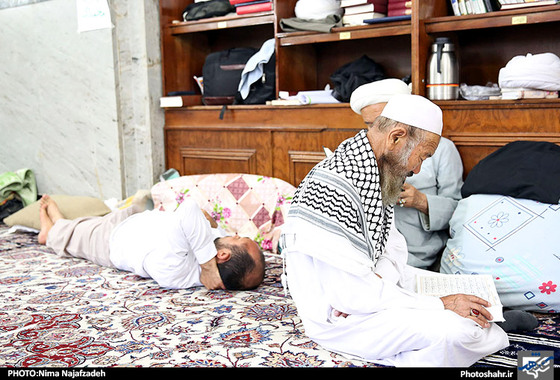 گزارش تصویری | اعتکاف رمضانیه طلاب در مسجد گوهرشاد | عکاس : نیما نجف زاده /شهرآرا