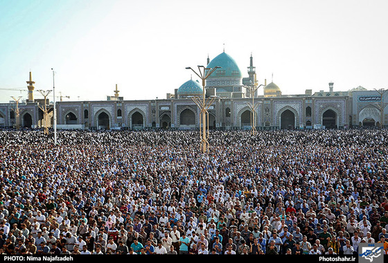 گزارش تصویری | نماز عید سعید فطر در حرم رضوی | عکاس :نیما نجف زاده /شهرآرا