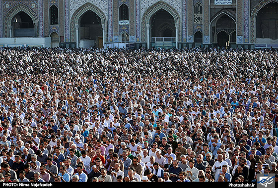 گزارش تصویری | نماز عید سعید فطر در حرم رضوی | عکاس :نیما نجف زاده /شهرآرا