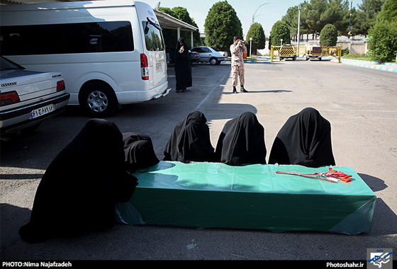 گزارش تصویری | استقبال از 3 شهید مدافع حرم در مشهد | عکاس : نیما نجف زاده /شهرآرا