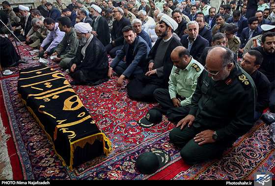 گزارش تصویری | تشییع پیکر همسر فرمانده کل ارتش در مشهد | ‎عکاس : نیما نجف زاده /شهرآرا