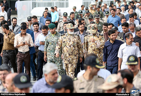 گزارش تصویری | تشییع پیکر همسر فرمانده کل ارتش در مشهد | ‎عکاس : نیما نجف زاده /شهرآرا