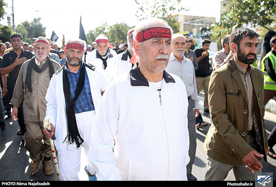 گزارش تصویری | کاروان پیاده انصار الحسین؛ از مشهد تا کربلا | عکاس : نیما نجف زاده /شهرآرا