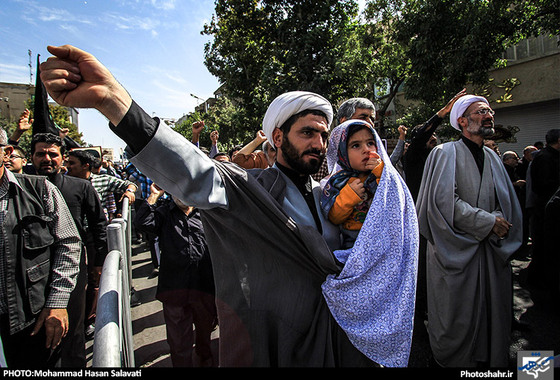 گزارش تصویری | راهپیمایی نمازگزاران مشهدی درمحکومیت جنایات آل‌سعود | عکاس : محمد حسن صلواتی /شهرآرا