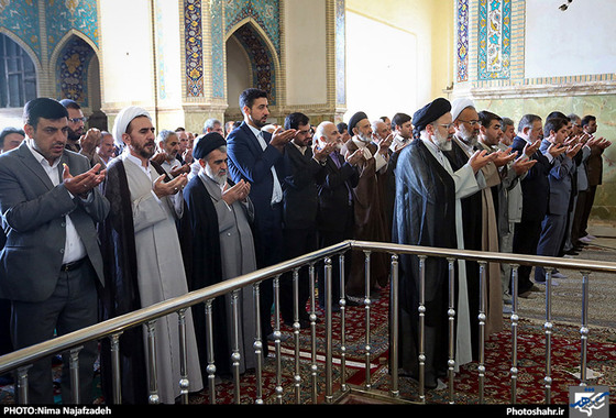 گزارش تصویری| اقامه ی نماز عید قربان در مشهد|  عکس : نیما نجف زاده/شهرآرا