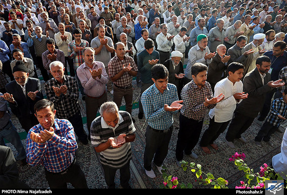 گزارش تصویری| اقامه ی نماز عید قربان در مشهد|  عکس : نیما نجف زاده/شهرآرا