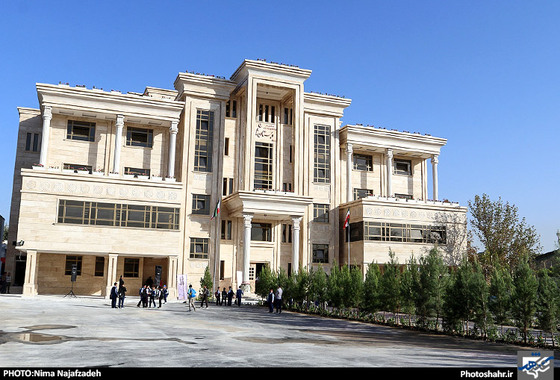 گزارش تصویری |  افتتاح مدرسه و پژوهش سرای ثابت با حضور علی اصغر فانی وزیر آموزش و پرورش | عکس : نیما نجف زاده/ شهرآرا