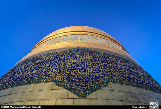 گزارش تصویری | آیین تعویض پرچم حرم رضوی همزمان با آغاز ماه محرم | عکاس : محمد حسن صلواتی /شهرآرا
