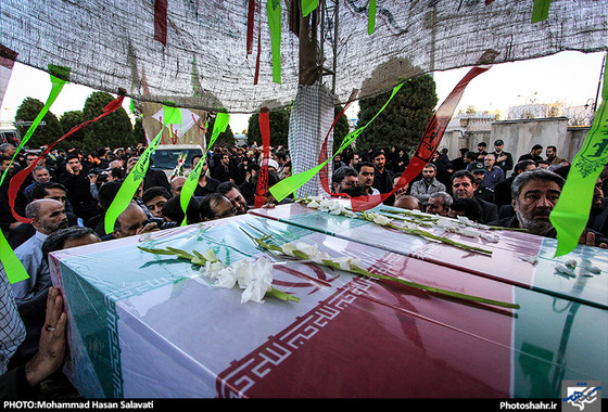 گزارش تصویری | استقبال از پیکر شهید حسن آزادی و 4 شهید دفاع مقدس در مشهد | عکاس : محمد حسن صلواتی /شهرآرا