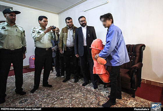 گزارش تصویری | بازسازی صحنه قتل در خیابان آزادی |  عکاس: محمد حسن صلواتی /شهرآرا