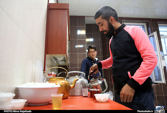 اقامت زائران حسینی افغانستانی در مشهد 