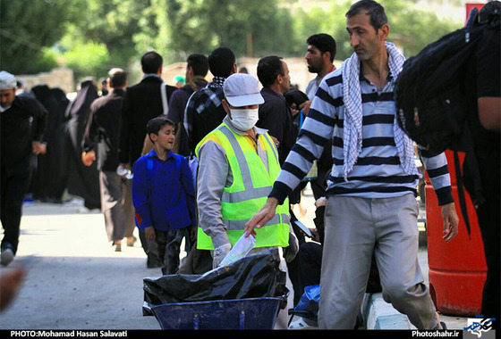 پاکبانان افتخاری مشهد الرضا در راهپیمایی اربعین