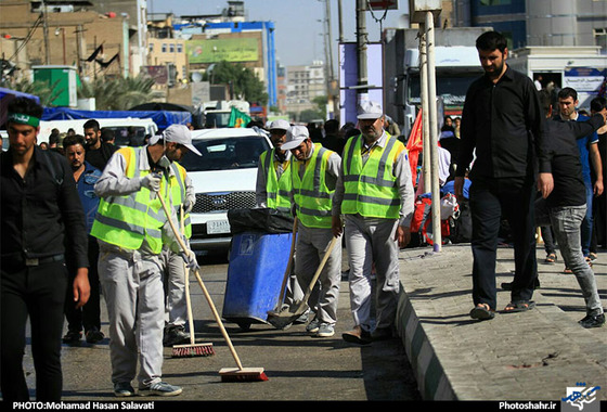 پاکبانان افتخاری مشهد الرضا در راهپیمایی اربعین