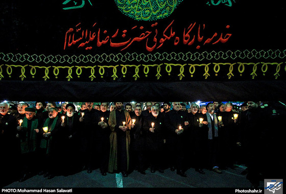 گزارش تصویری | مراسم شام غریبان امام رضا (ع) در حرم رضوی | عکاس : محمد حسن صلواتی /شهرآرا