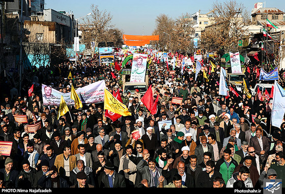 گزارش تصویری راهپیمایی بزرگداشت حماسه 9 دی و تشییع دو شهید مدافع حرم در مشهد در مشهد عکاس نیما نجف زاده شهرآرا