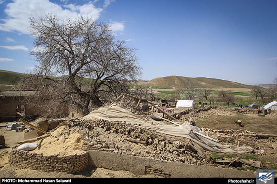 گزارش تصویری | چهارمین روز امدادرسانی به زلزله زدگان خراسان رضوی | عکاس : محمد حسن صلواتی /شهرآرا