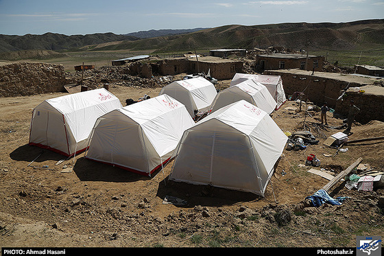 گزارش تصویری | روستای کلاته قدم 4 روز پس از زلزله | عکاس : احمد حسنی /شهرآرا